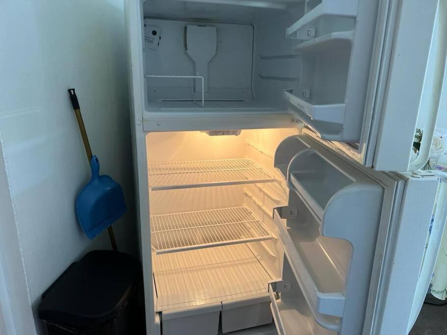 할렌데일비치 Cozy Affordable Studio Close To The Beach 아파트 외부 사진